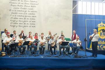El Cabildo homenajea a varios teldenses en su brindis navideño (Foto TA)